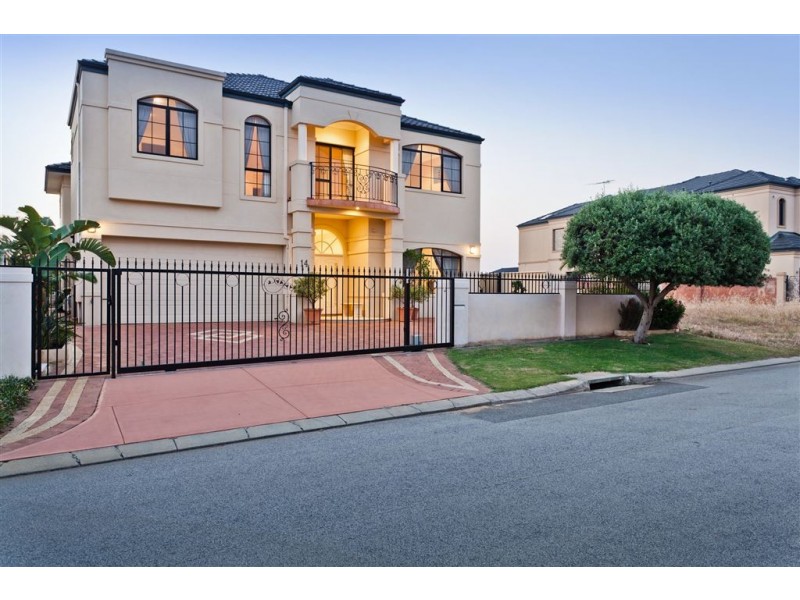 14 Kirkby Ridge, Salter Point WA 6152