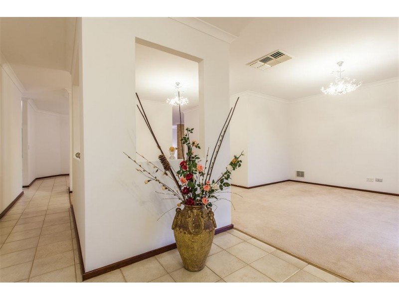 14 Exley Close, Kardinya WA 6163