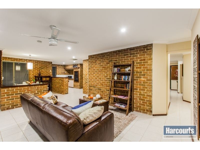 27 Winthrop Drive, Winthrop WA 6150