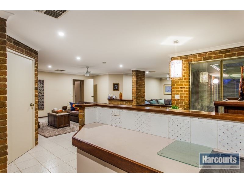 27 Winthrop Drive, Winthrop WA 6150