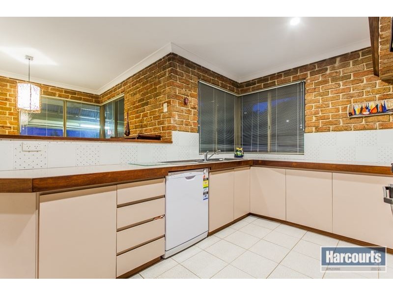 27 Winthrop Drive, Winthrop WA 6150