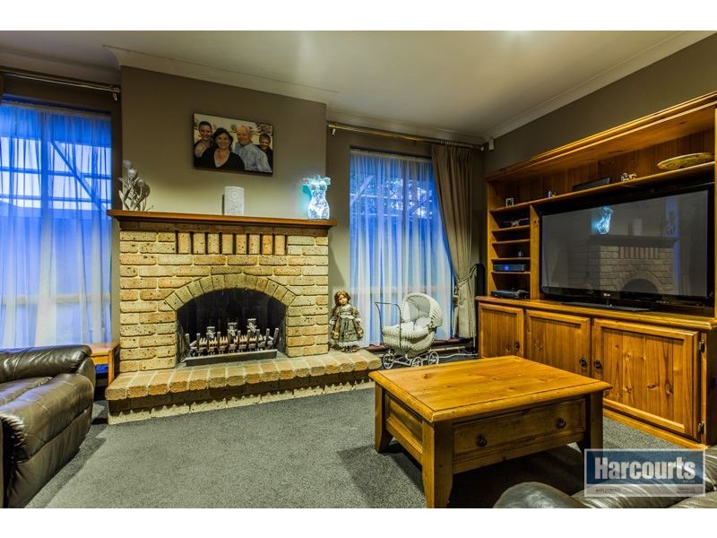 7 Raine Terrace, Winthrop WA 6150
