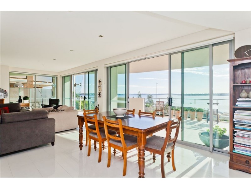 9/4 Scott Street, South Perth WA 6151