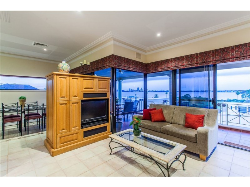 14 Tuart Lane, Applecross WA 6153