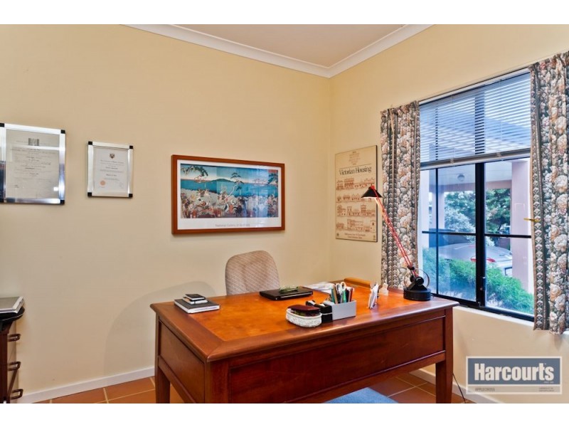 41 Freedman Way, Winthrop WA 6150