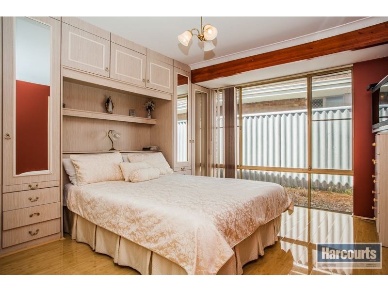 21 Crossland Way, Kardinya WA 6163