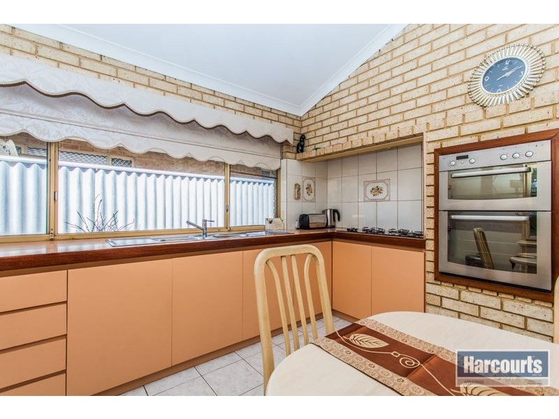21 Crossland Way, Kardinya WA 6163