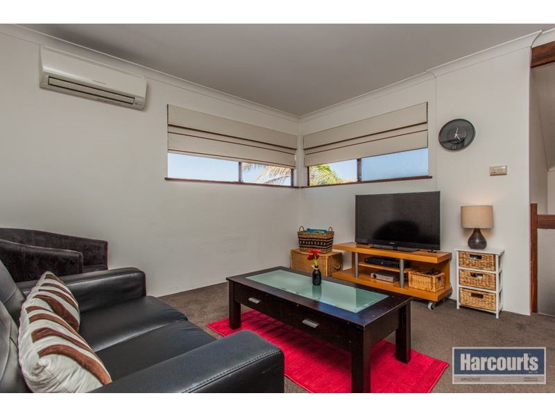 76 Ten Seldam Circle, Winthrop WA 6150