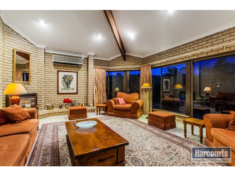 4 Buttel Top, Winthrop WA 6150