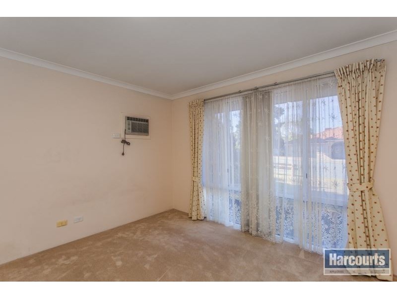 17 Harvey Crescent, Kardinya WA 6163