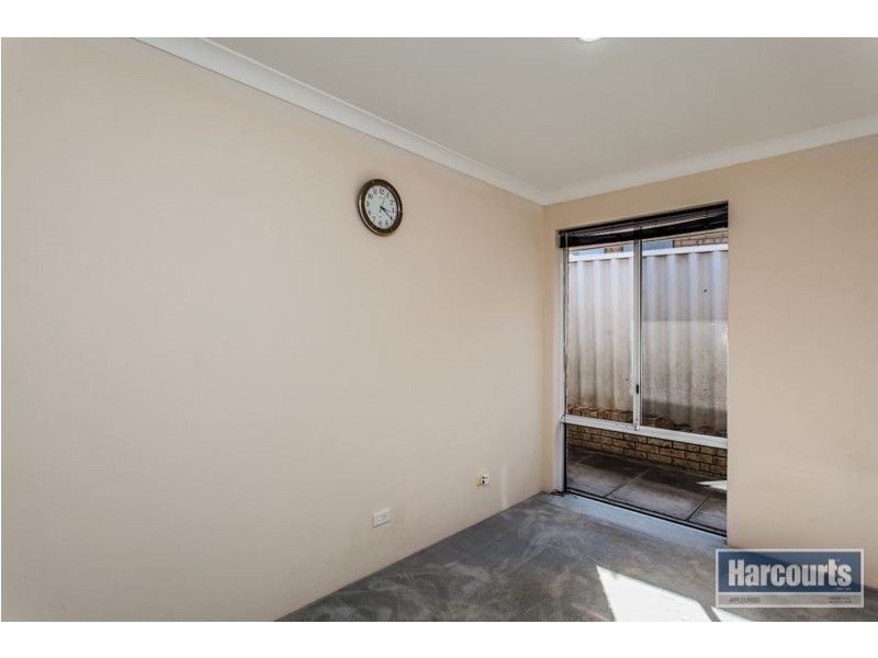 17 Harvey Crescent, Kardinya WA 6163
