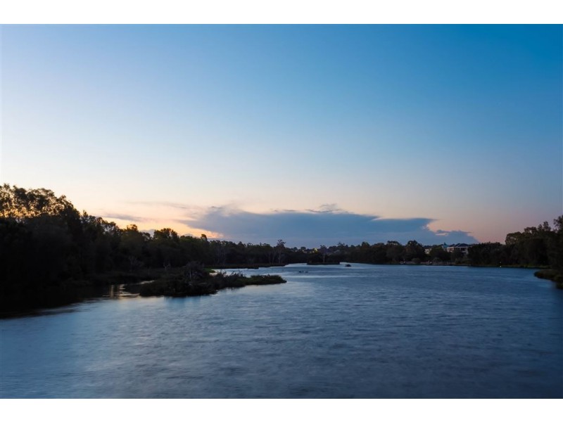 24 Riverina Drive, Ascot WA 6104