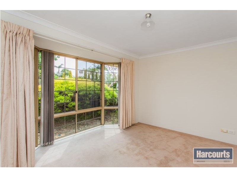 3 Mackinlay Place, Winthrop WA 6150