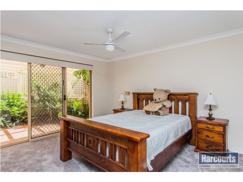 10 Mackinlay Place, Winthrop WA 6150