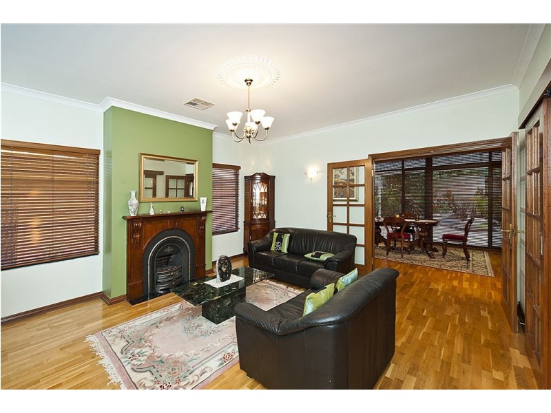 48 Farrin Street, Attadale WA 6156