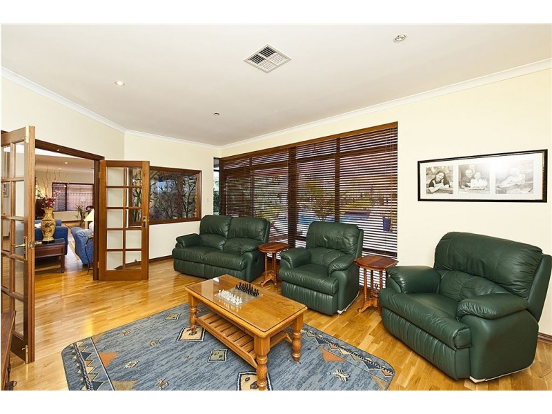 48 Farrin Street, Attadale WA 6156