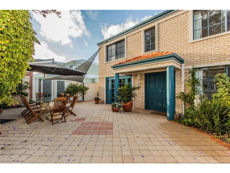 20 Crest Avenue, Mount Pleasant WA 6153