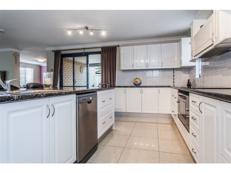 20 Crest Avenue, Mount Pleasant WA 6153