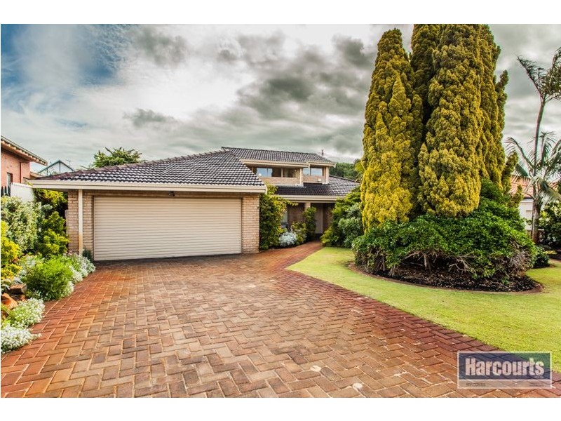 4 Woolnough Heights, Kardinya WA 6163