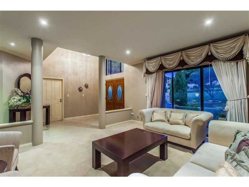 19 McCallum Crescent, Ardross WA 6153