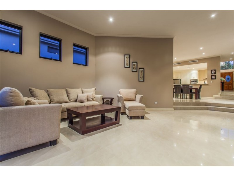 19 McCallum Crescent, Ardross WA 6153