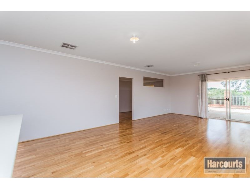 16 Gilman Court, Piara Waters WA 6112