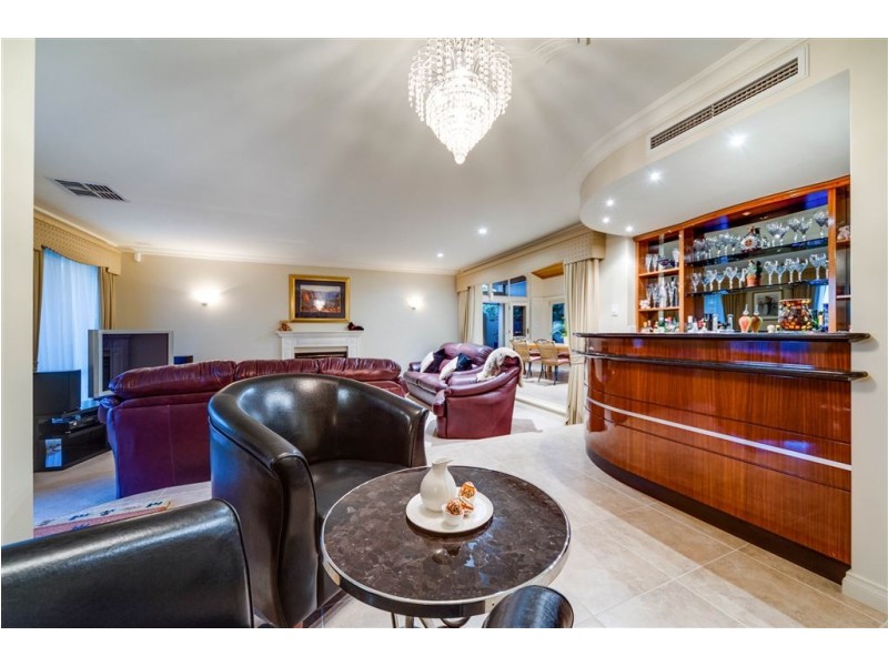 25 Marcus Avenue, Booragoon WA 6154