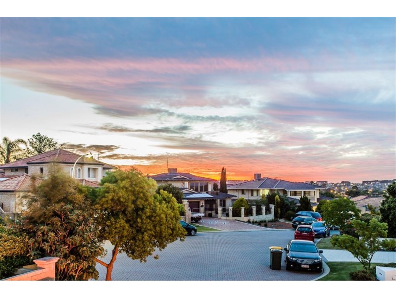 9 Holland Close, Winthrop WA 6150