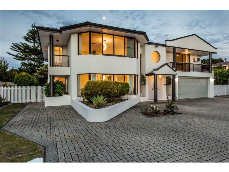 9 Holland Close, Winthrop WA 6150