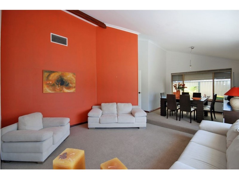 8 Wildwood Heights, Leeming WA 6149