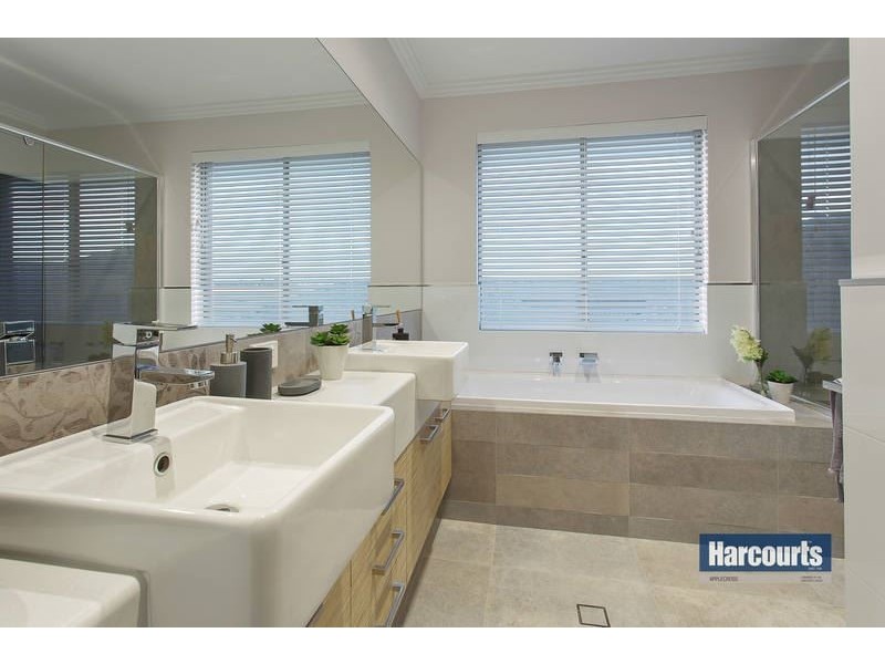 15 Umina Way, Burns Beach WA 6028