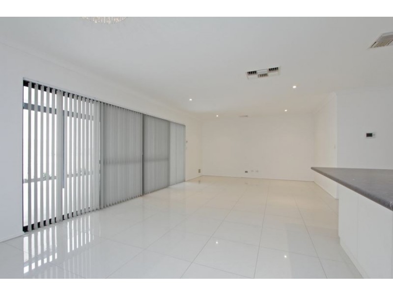 13 Maple Street, Lathlain WA 6100