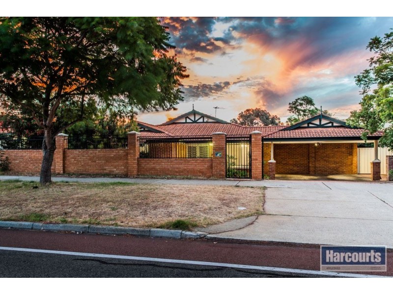 76 Winthrop Drive, Winthrop WA 6150