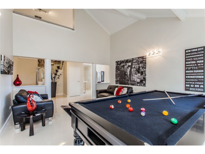 4 Levien Place, Winthrop WA 6150