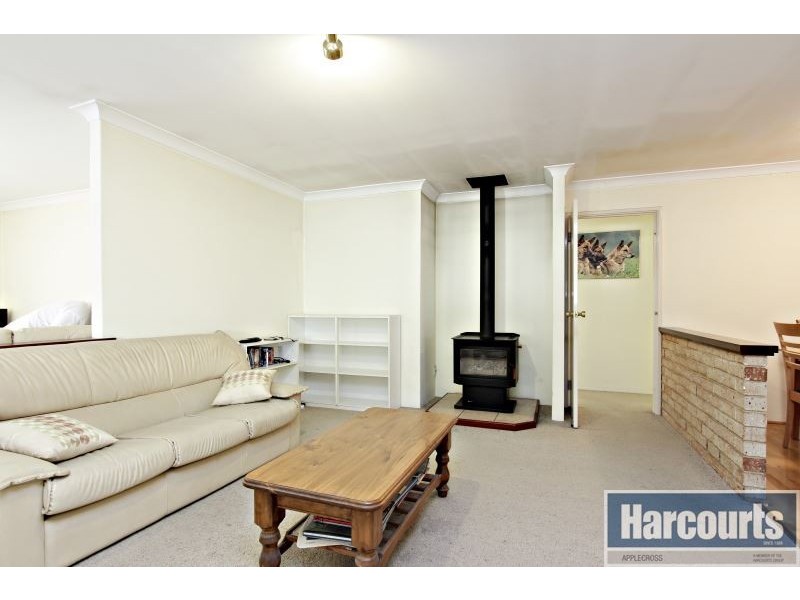 21 Aitken Drive, Winthrop WA 6150