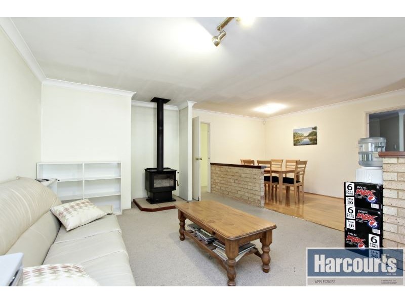 21 Aitken Drive, Winthrop WA 6150