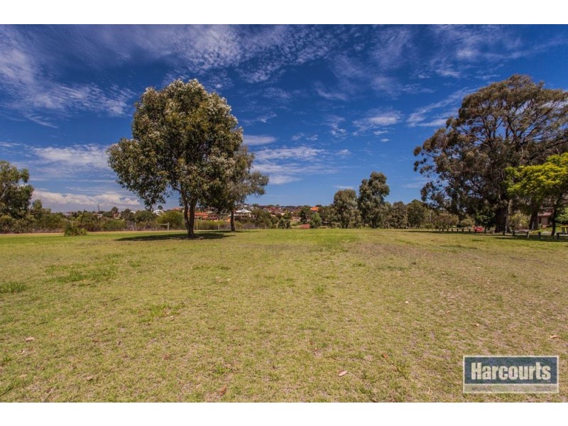 33 Paterson Gardens, Winthrop WA 6150