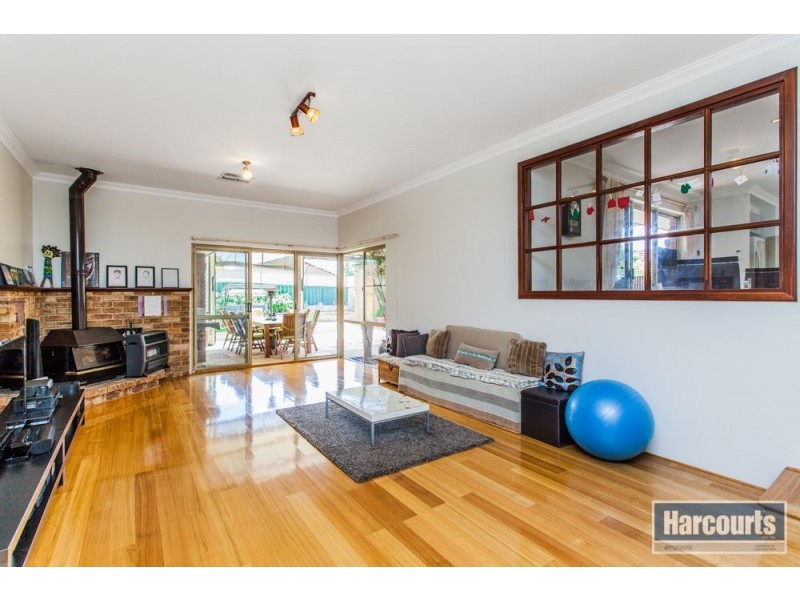 33 Paterson Gardens, Winthrop WA 6150