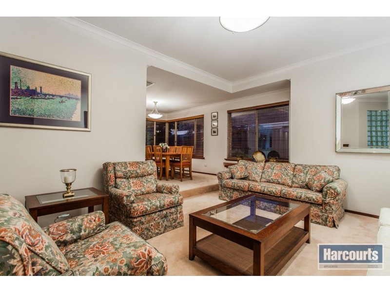 5 Quirk Dale, Winthrop WA 6150