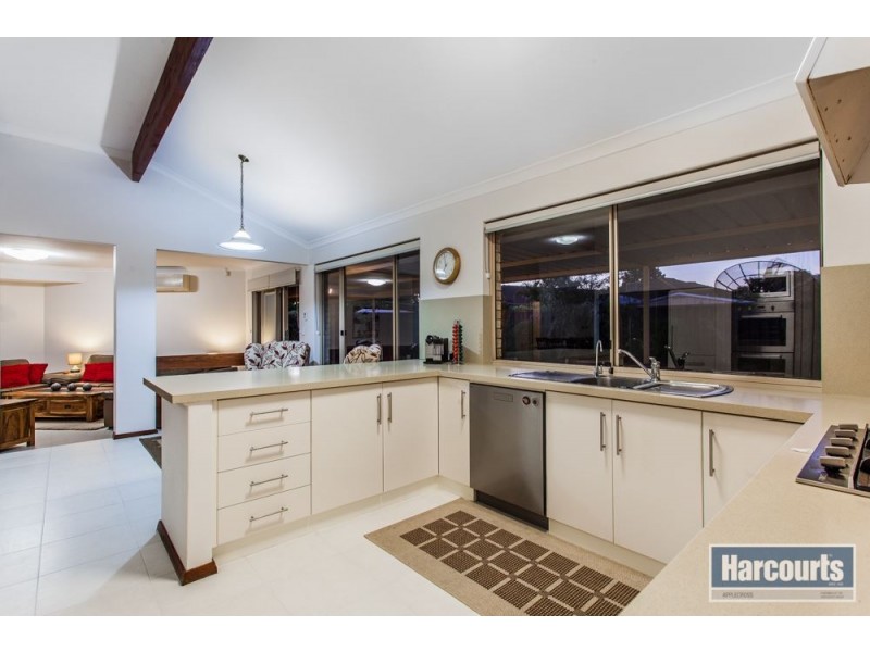 5 Quirk Dale, Winthrop WA 6150