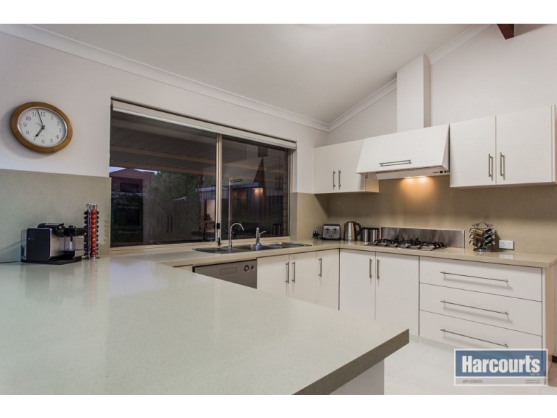 5 Quirk Dale, Winthrop WA 6150