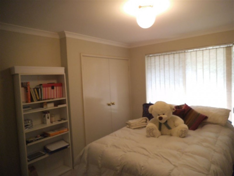 20/2 Pinewood Avenue, Kardinya WA 6163