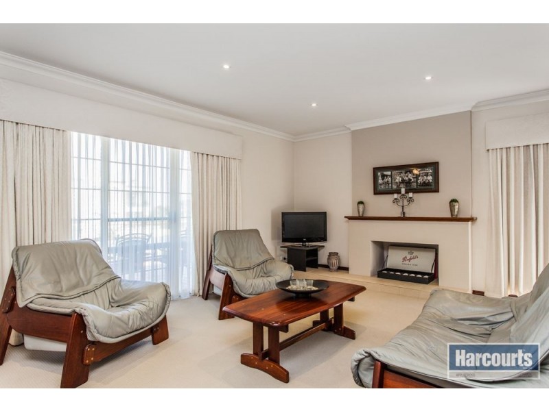 11 Saw Road, Kardinya WA 6163