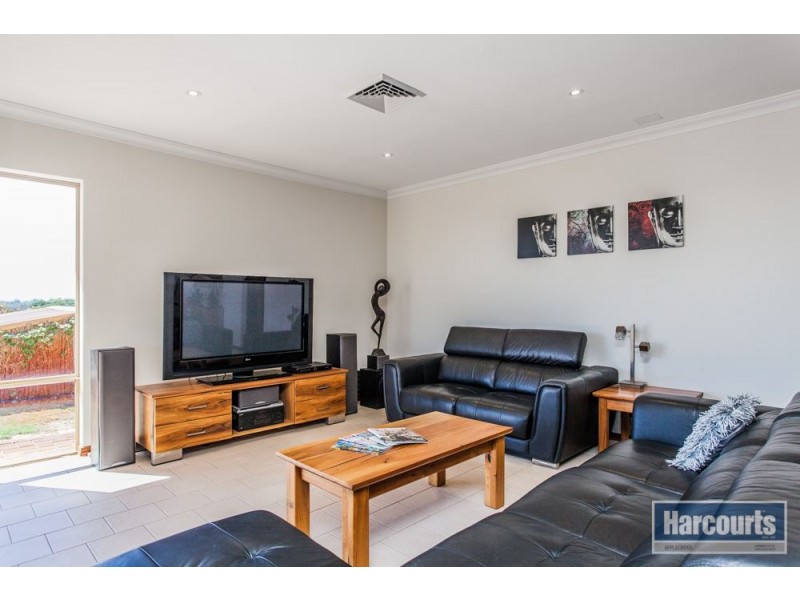 11 Saw Road, Kardinya WA 6163