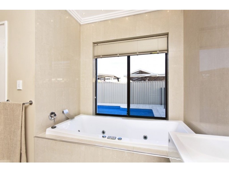 3 Oman Pass, Canning Vale WA 6155
