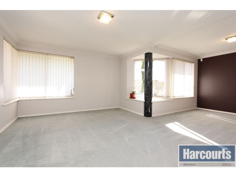 5 Colebatch Hill, Kardinya WA 6163