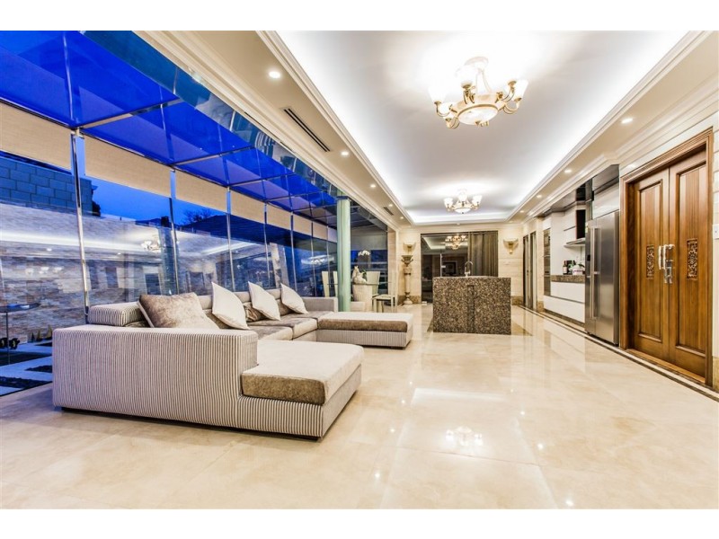 3 Mackenzie Road, Applecross WA 6153