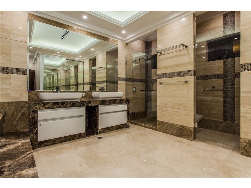 3 Mackenzie Road, Applecross WA 6153