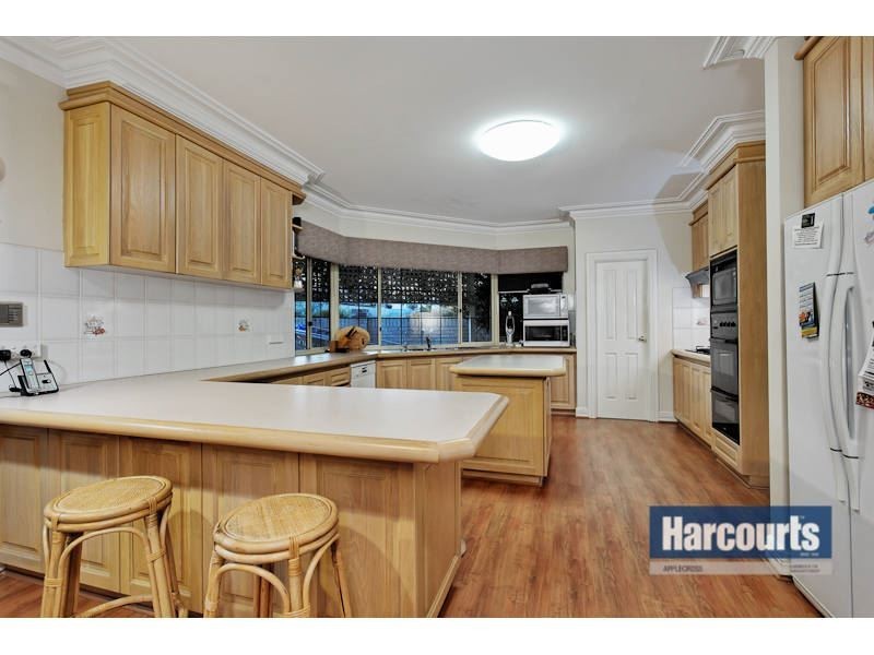 27 Lockett Crescent, Winthrop WA 6150