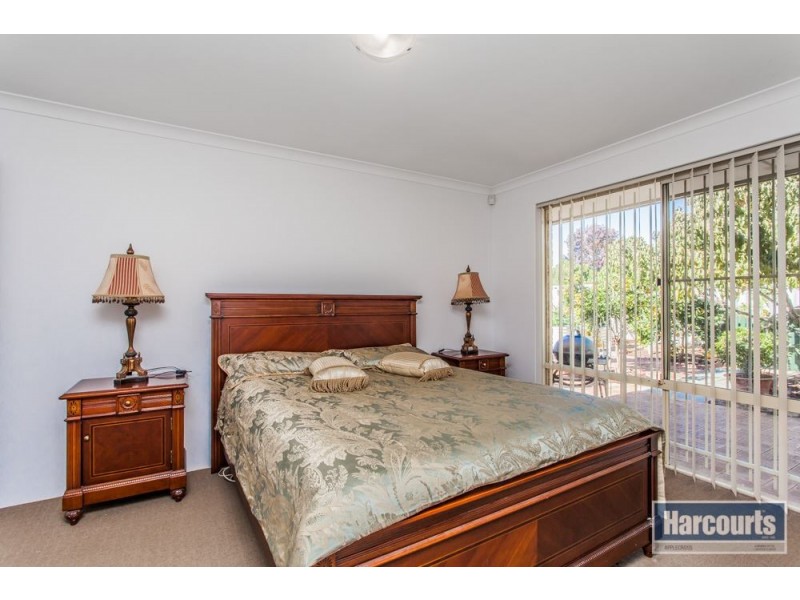 6 Hackett Pass, Winthrop WA 6150